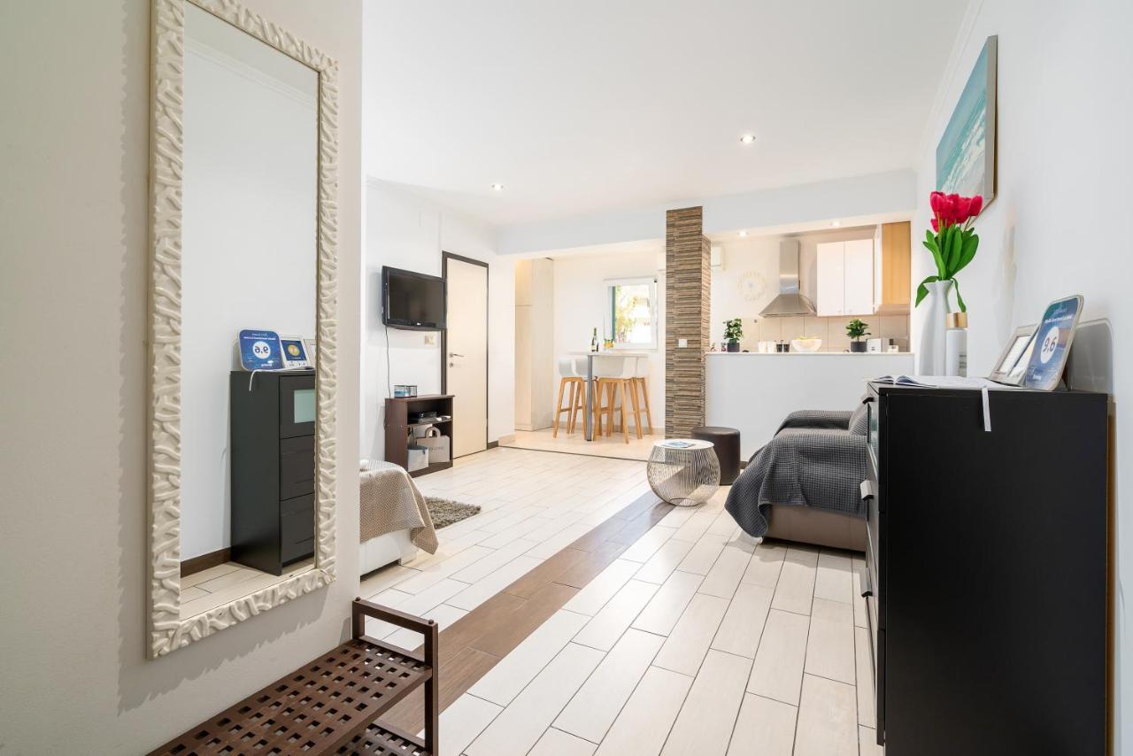 Studio Apartment La Luna Сплит Экстерьер фото